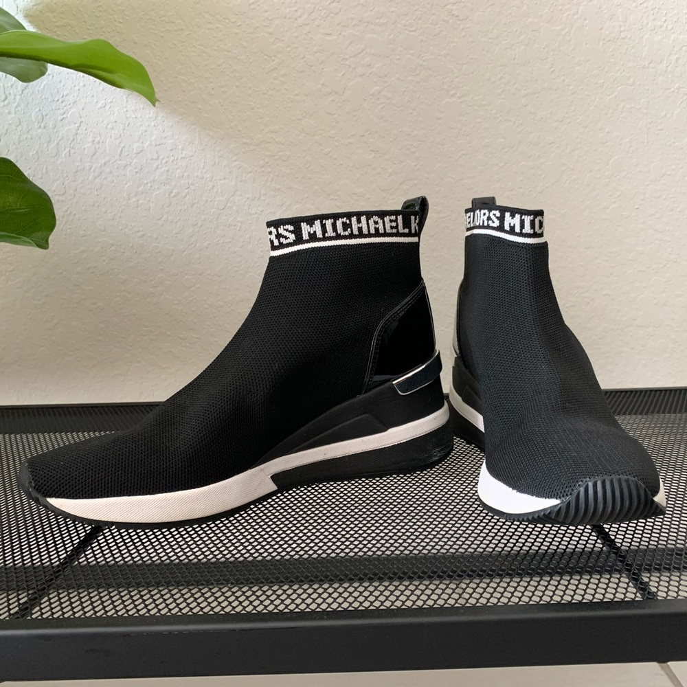 Michael Kors Skyler Stretch-Knit Sock Sneaker